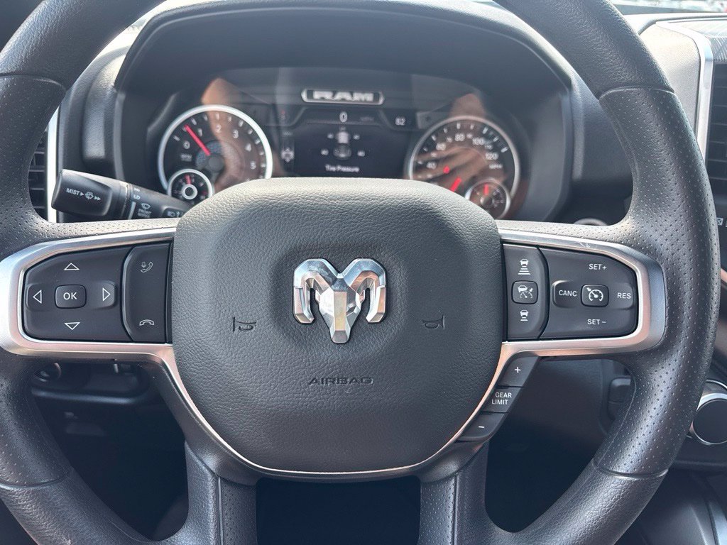 2026 RAM 1500 Express - Photo 8