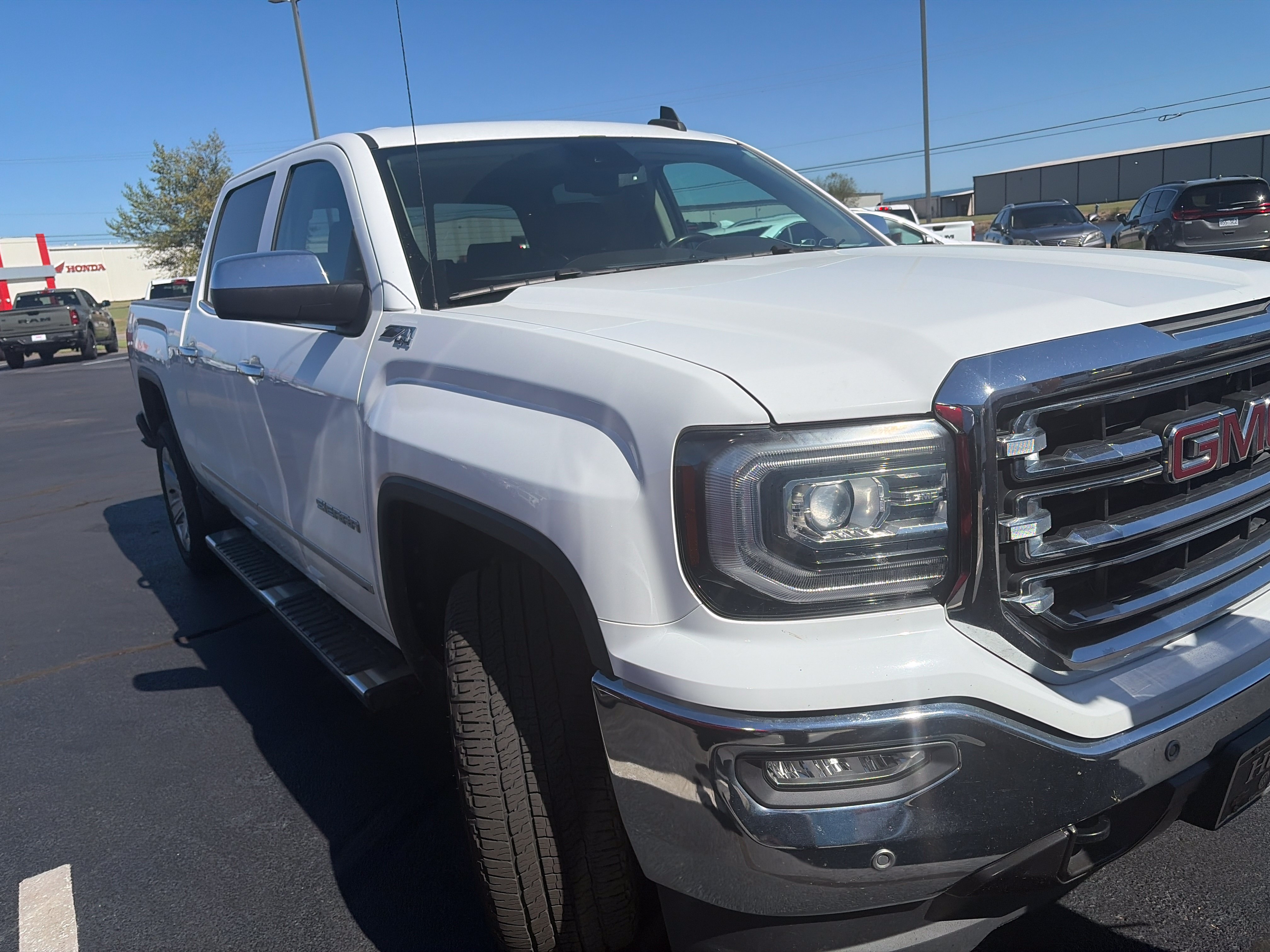 Used 2018 GMC Sierra 1500 SLT Truck Crew Cab