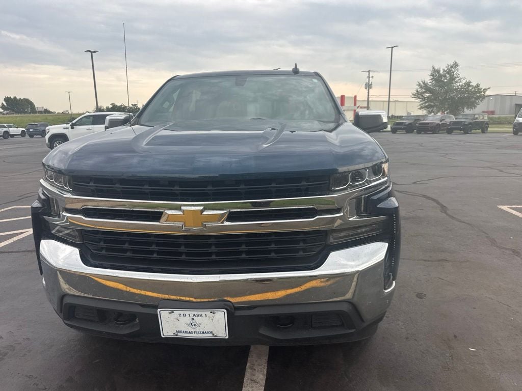 Used 2021 Chevrolet Silverado 1500 LT with VIN 3GCUYDED6MG267867 for sale in Little Rock