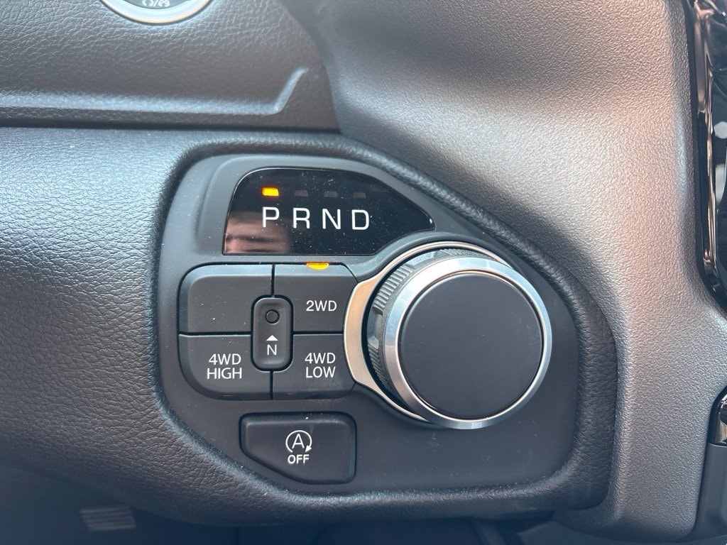 2026 RAM 1500 Express - Photo 15