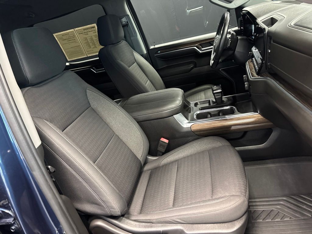 2023 Chevrolet Silverado 1500 RST - Photo 12