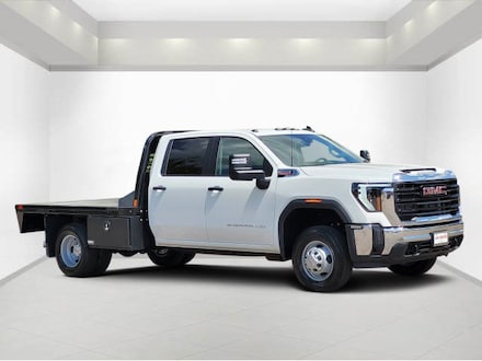 2026 GMC Sierra 3500 HD Chassis Cab Pro Truck