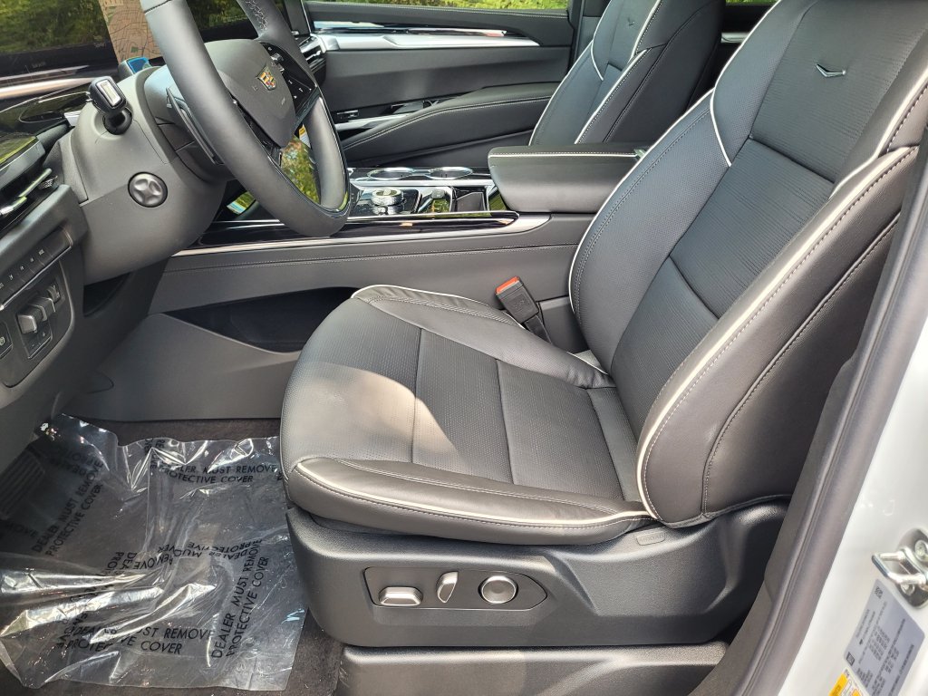 2026 Cadillac Escalade Sport - Photo 19