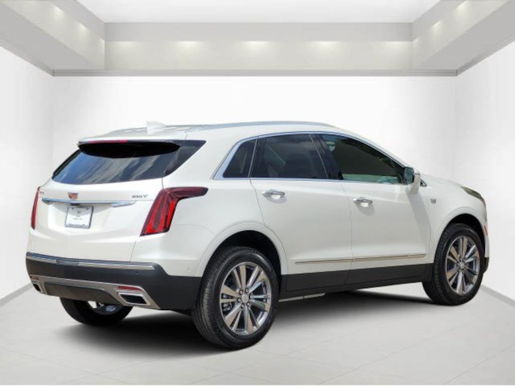 New 2026 CADILLAC XT5 Premium Luxury SUV