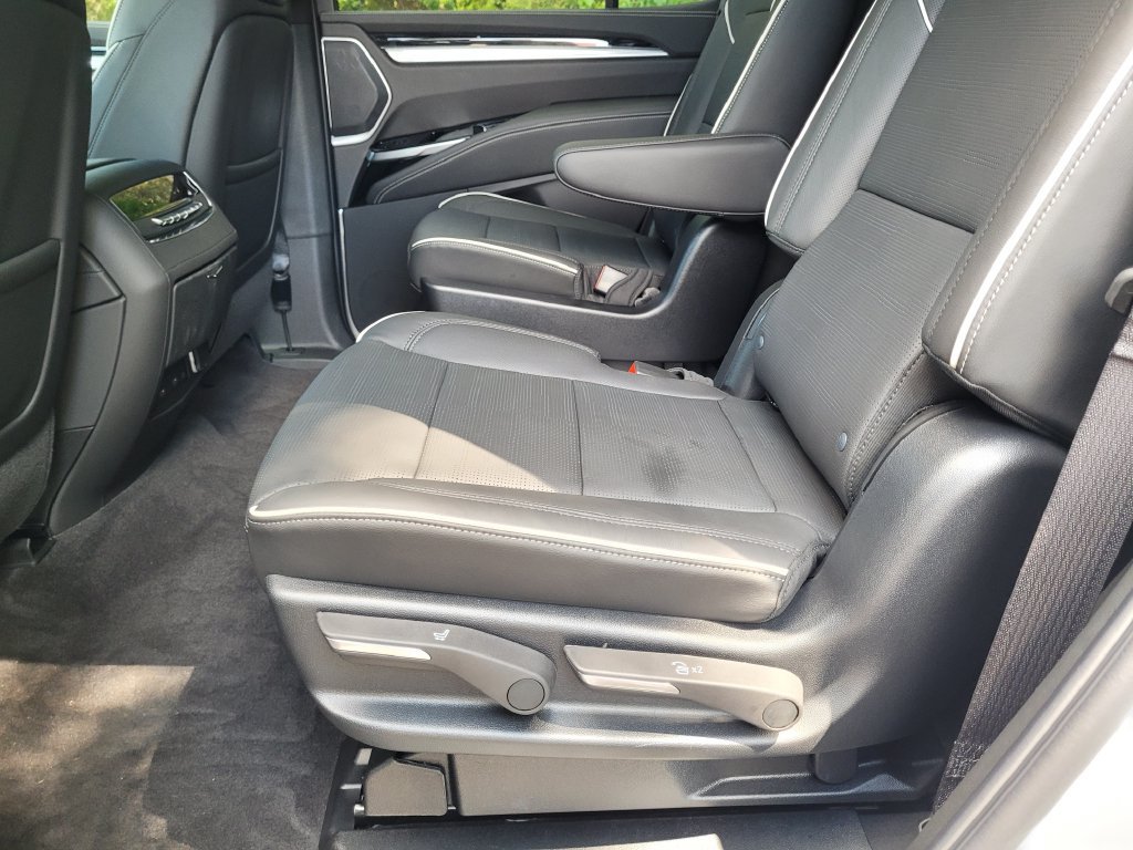 2026 Cadillac Escalade Sport - Photo 24