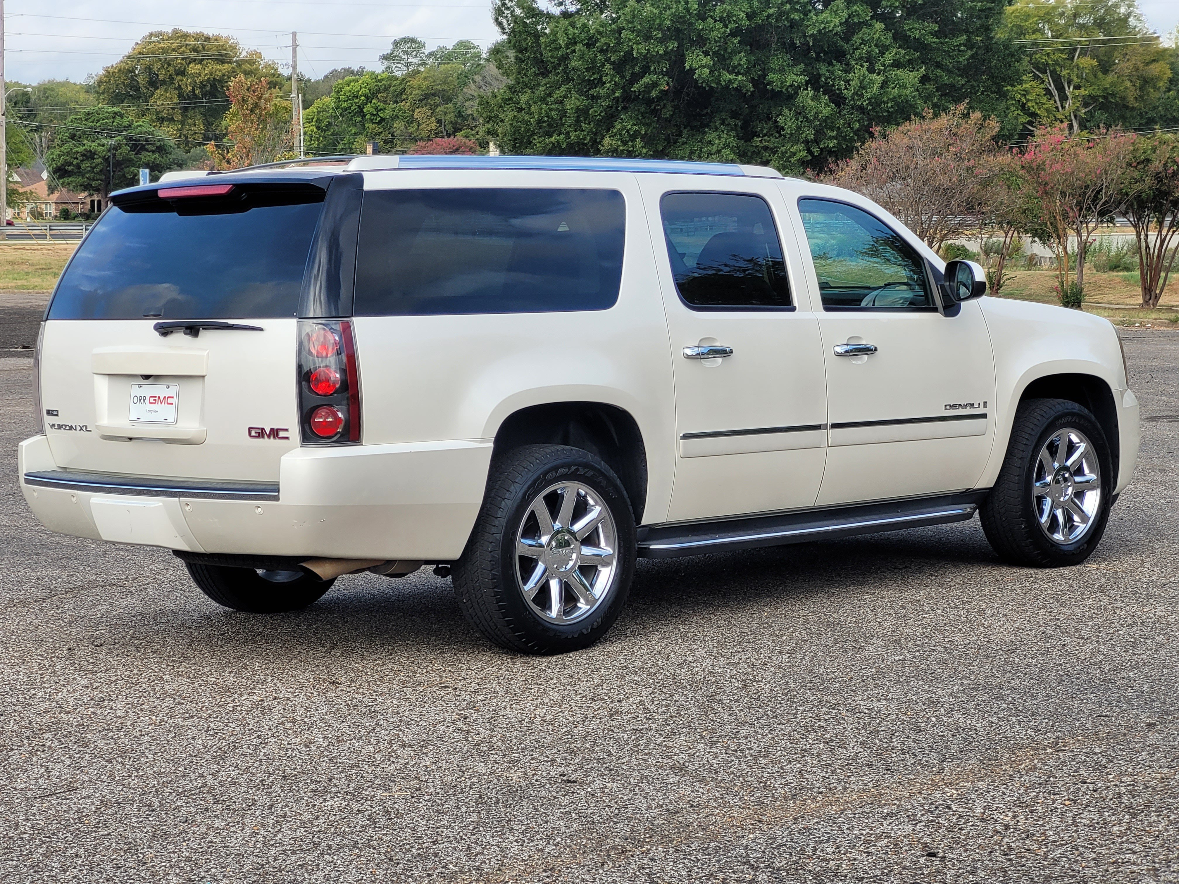 Used 2009 GMC Yukon XL 4DR 2WD 1500 SUV