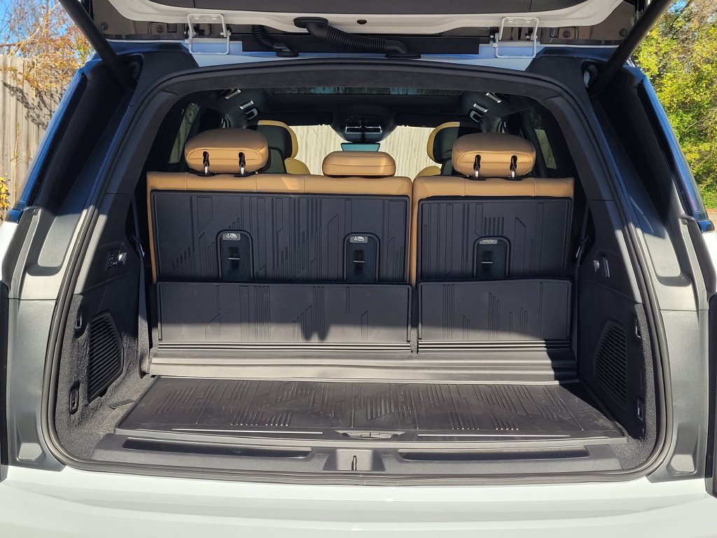2026 Cadillac Escalade IQL Premium Sport - Photo 7
