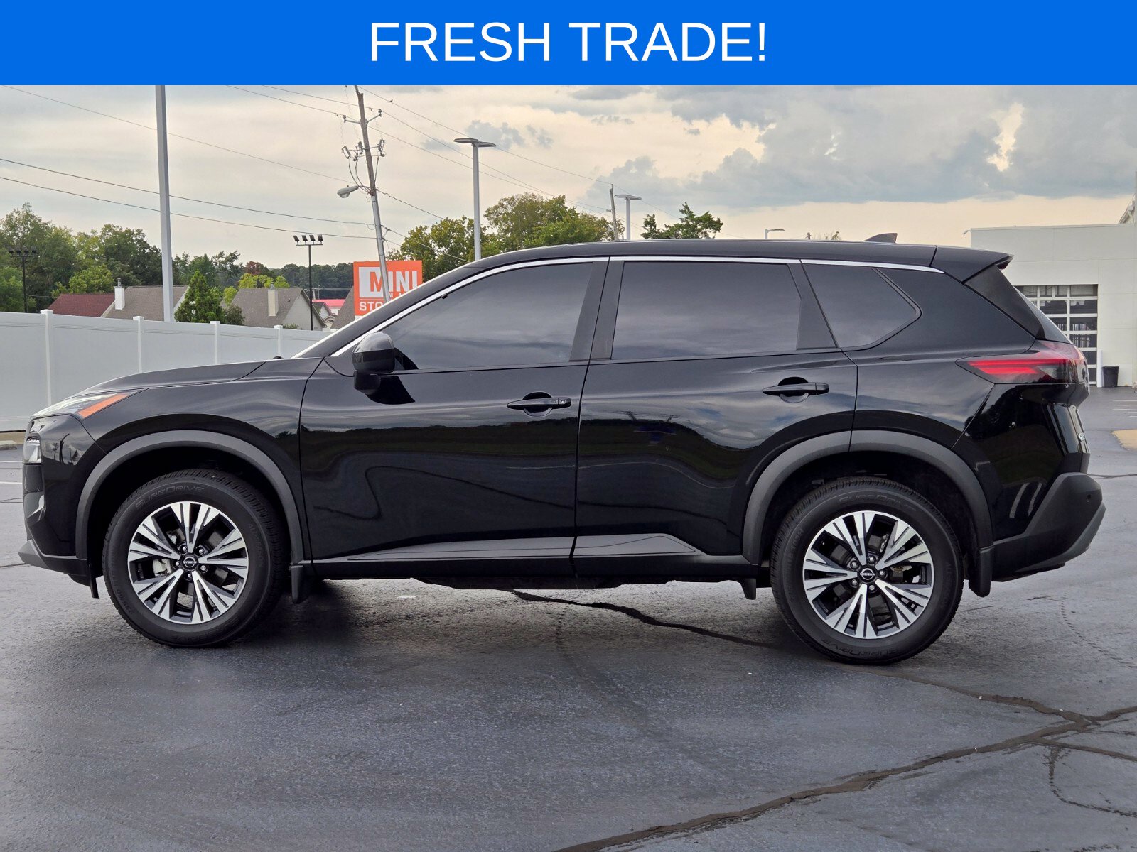 Used 2023 Nissan Rogue SV SUV