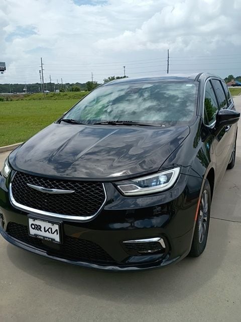 2024 Chrysler Pacifica Hybrid Select