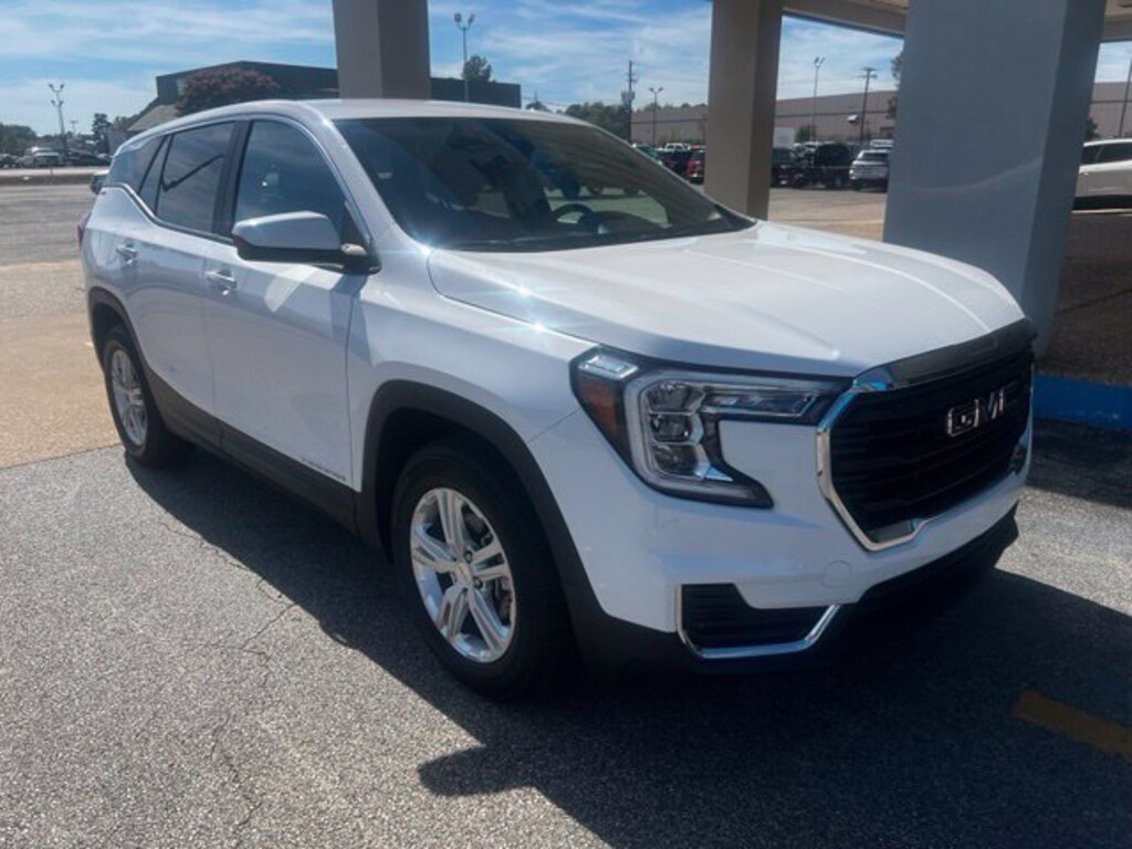 Used 2024 GMC Terrain SLE SUV