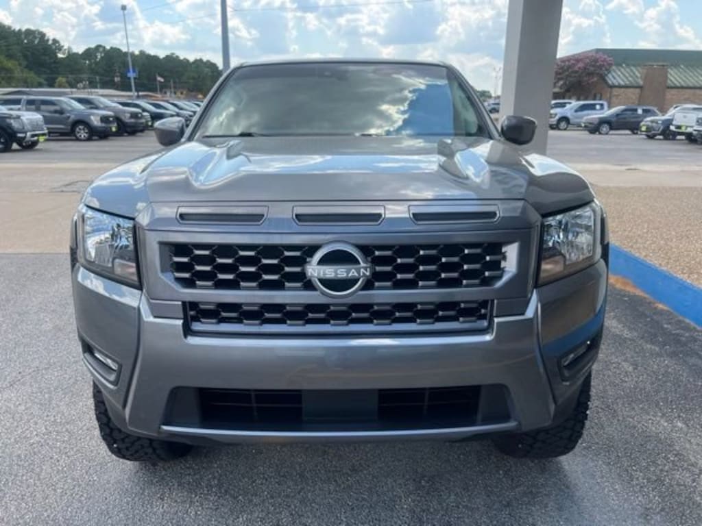 Used 2025 Nissan Frontier SV