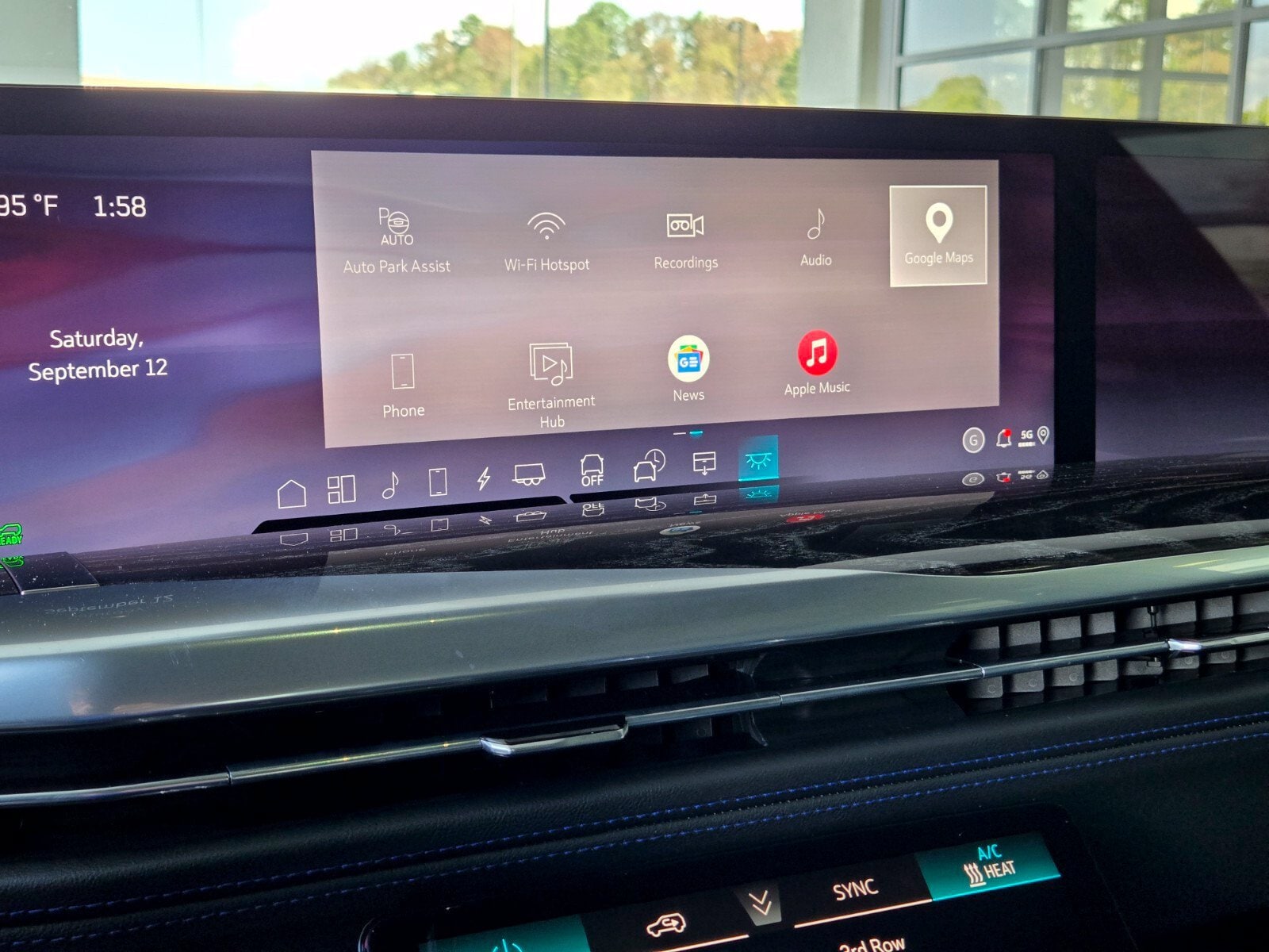 2026 Cadillac Escalade IQ Sport - Photo 19