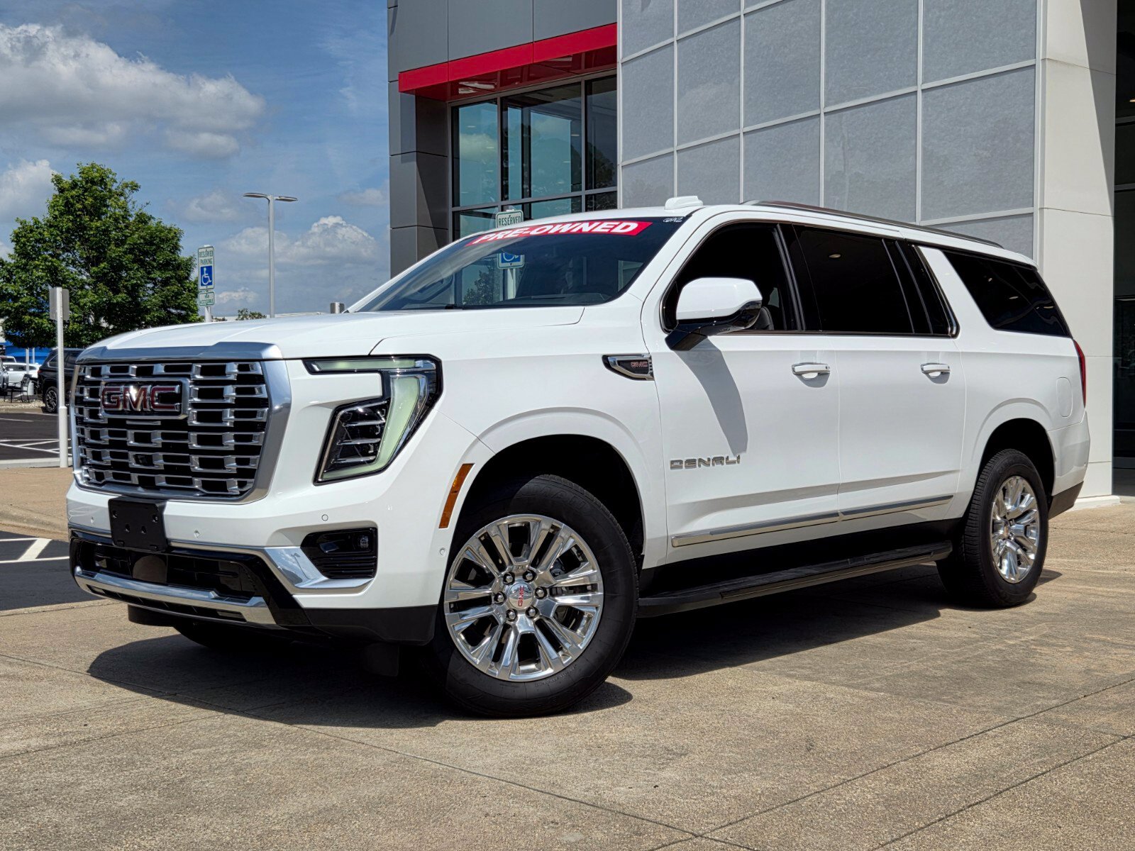 Used 2025 GMC Yukon XL Denali SUV