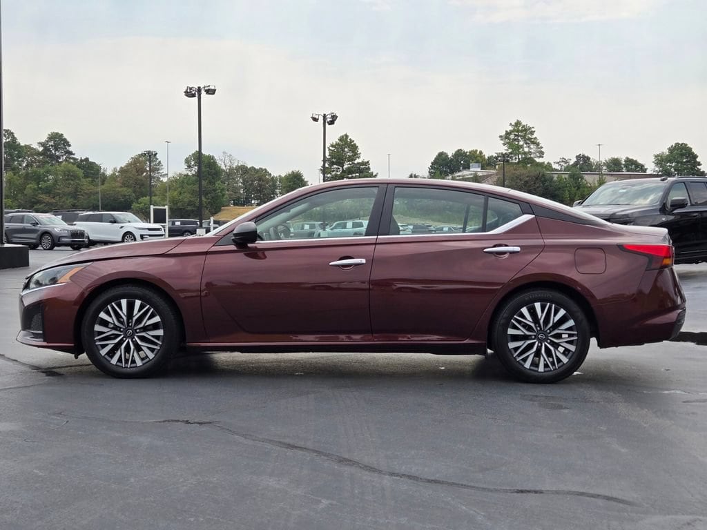 Used 2025 Nissan Altima SV