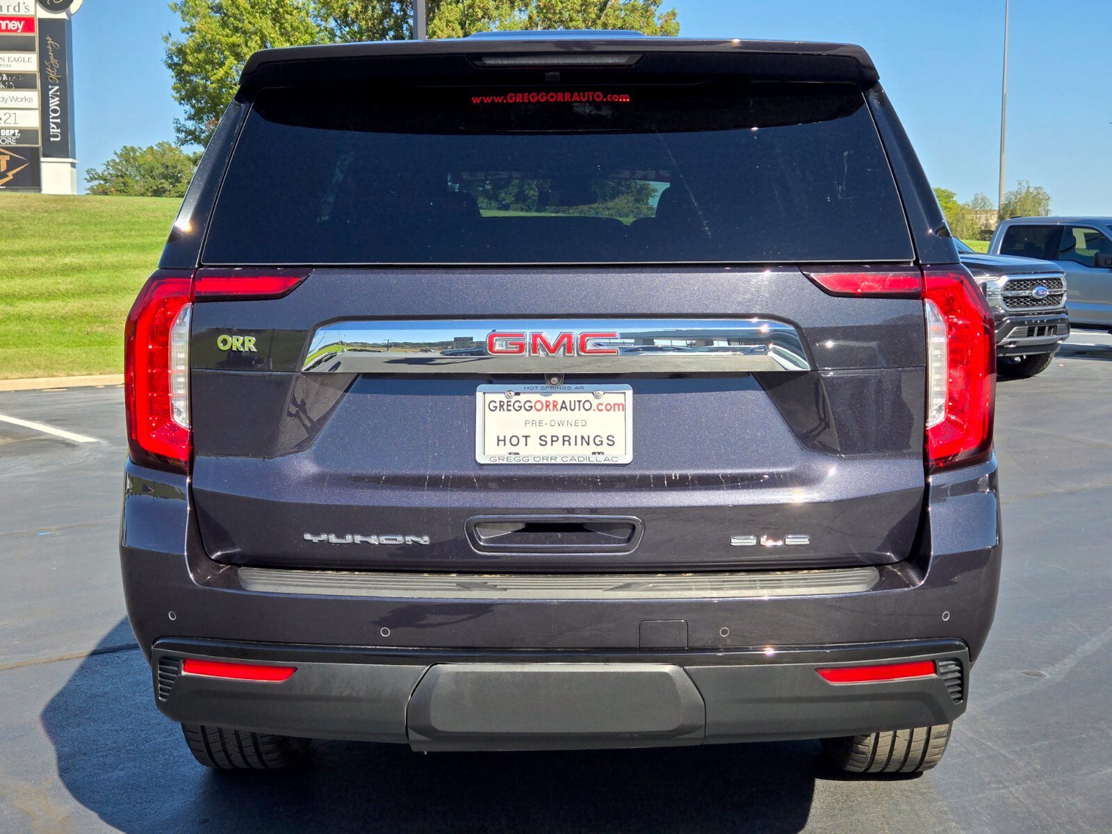 Used 2023 GMC Yukon SLE SUV