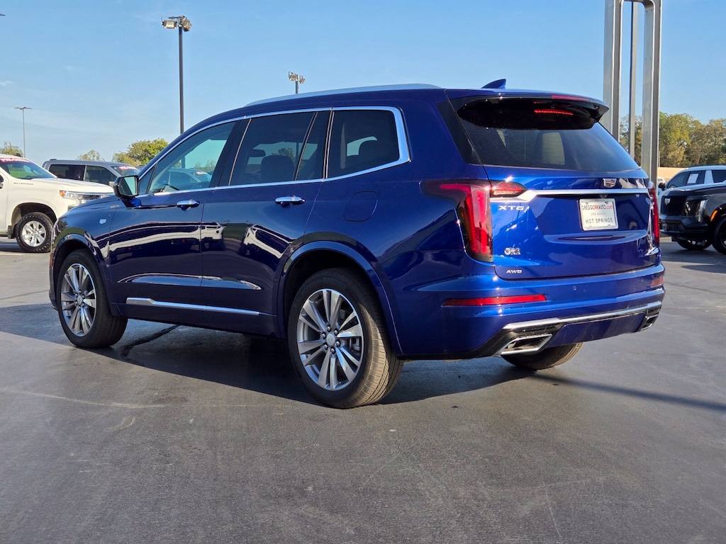 Used 2025 CADILLAC XT6 Premium Luxury SUV