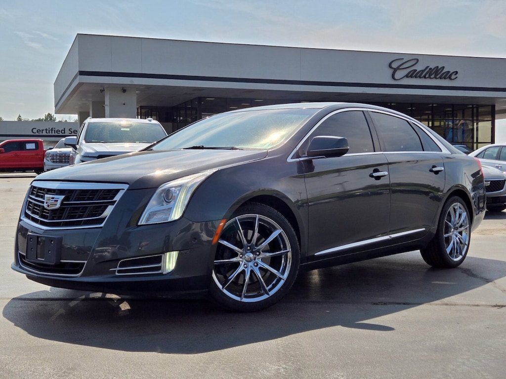 Used 2017 CADILLAC XTS Luxury Car