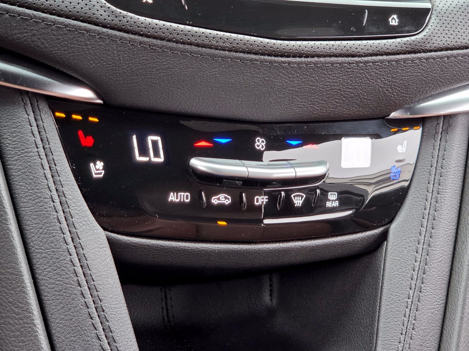 2026 Cadillac XT5 Premium Luxury - Photo 18