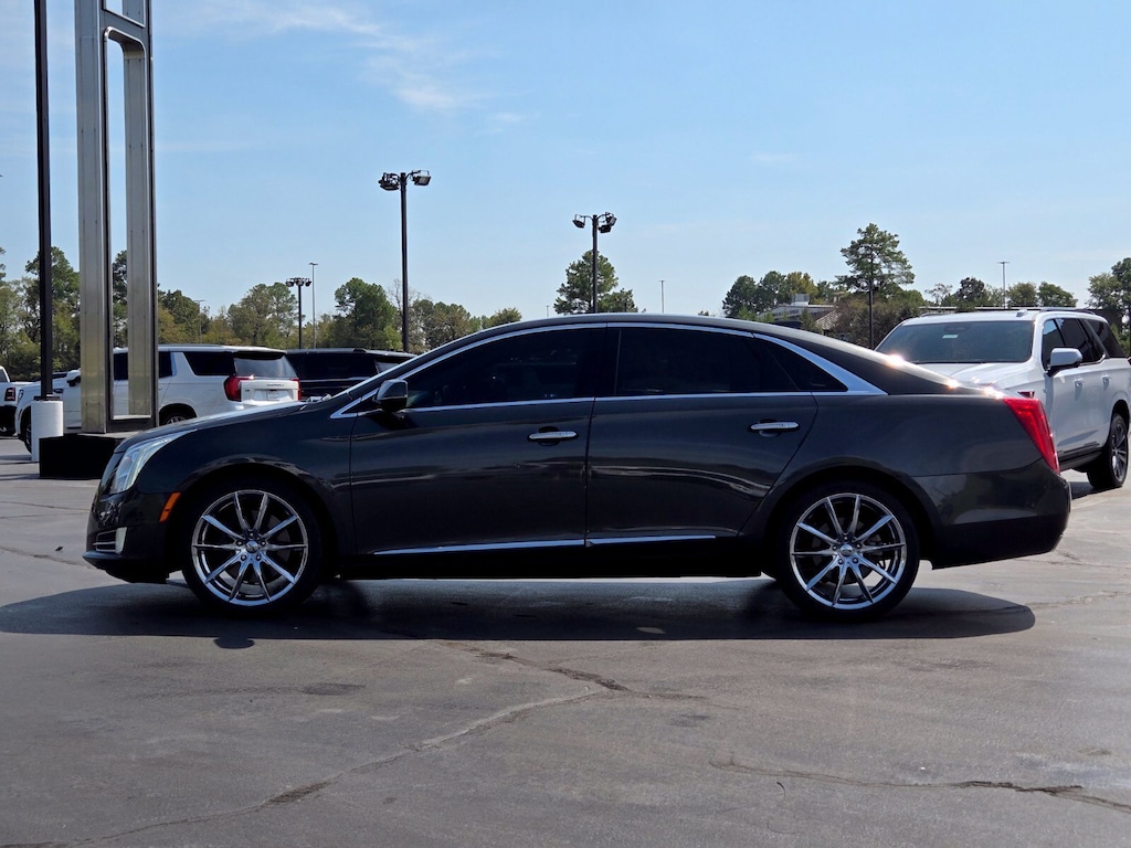 Used 2017 CADILLAC XTS Luxury Car