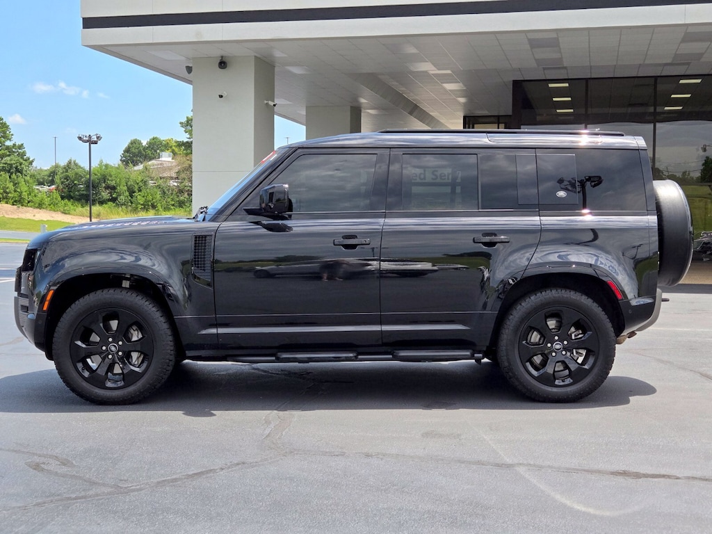 Used 2022 Land Rover Defender X-Dynamic SE