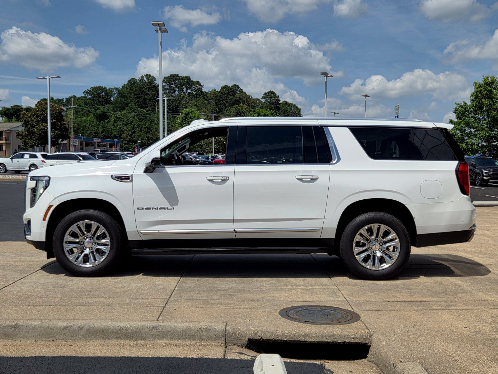Used 2025 GMC Yukon XL Denali SUV