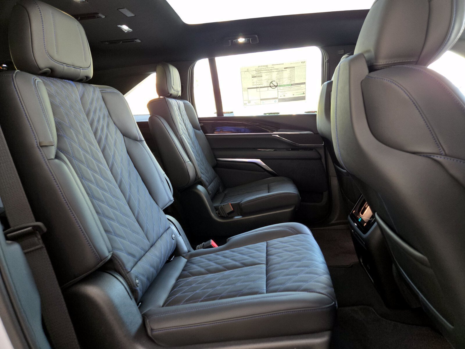 2026 Cadillac Escalade IQ Sport - Photo 15