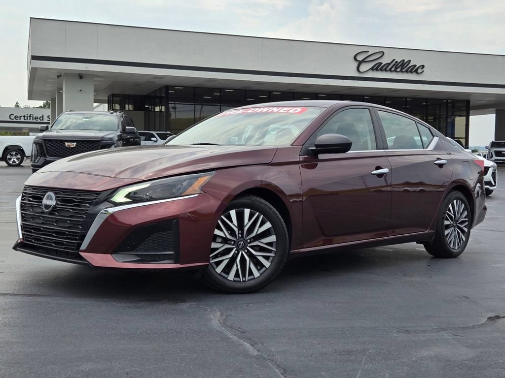 Used 2025 Nissan Altima SV