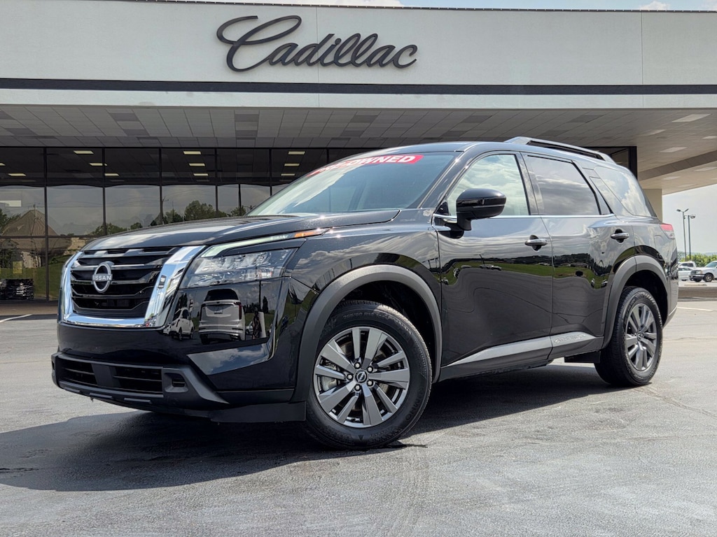 Used 2025 Nissan Pathfinder SV