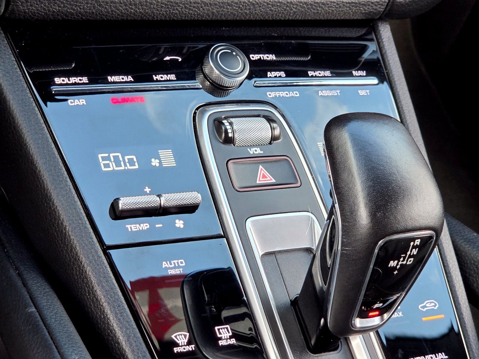 2022 Porsche Cayenne Base - Photo 24