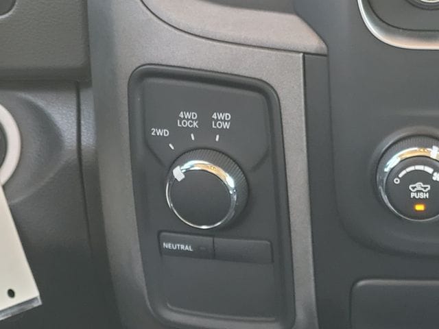 2018 RAM Ram 2500 Pickup Tradesman - Photo 16