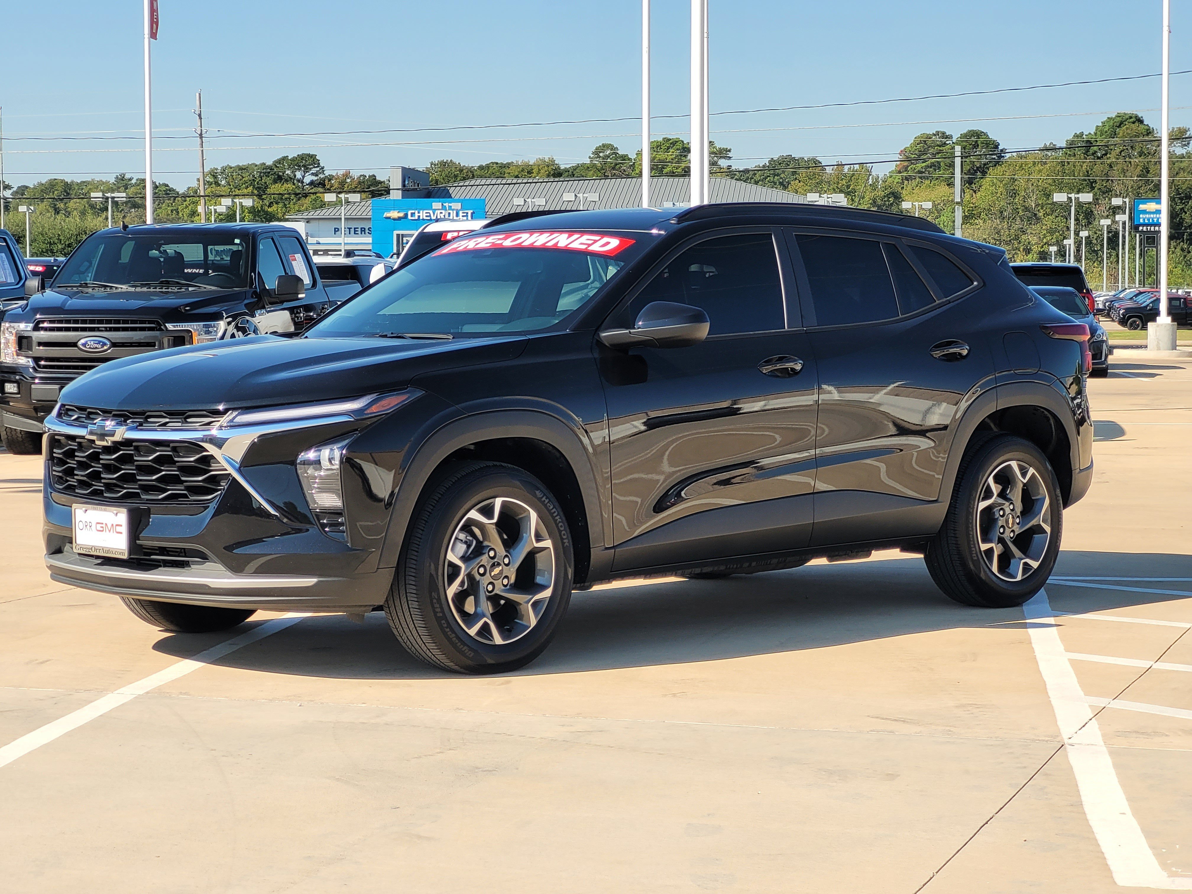 Used 2025 Chevrolet Trax LT SUV