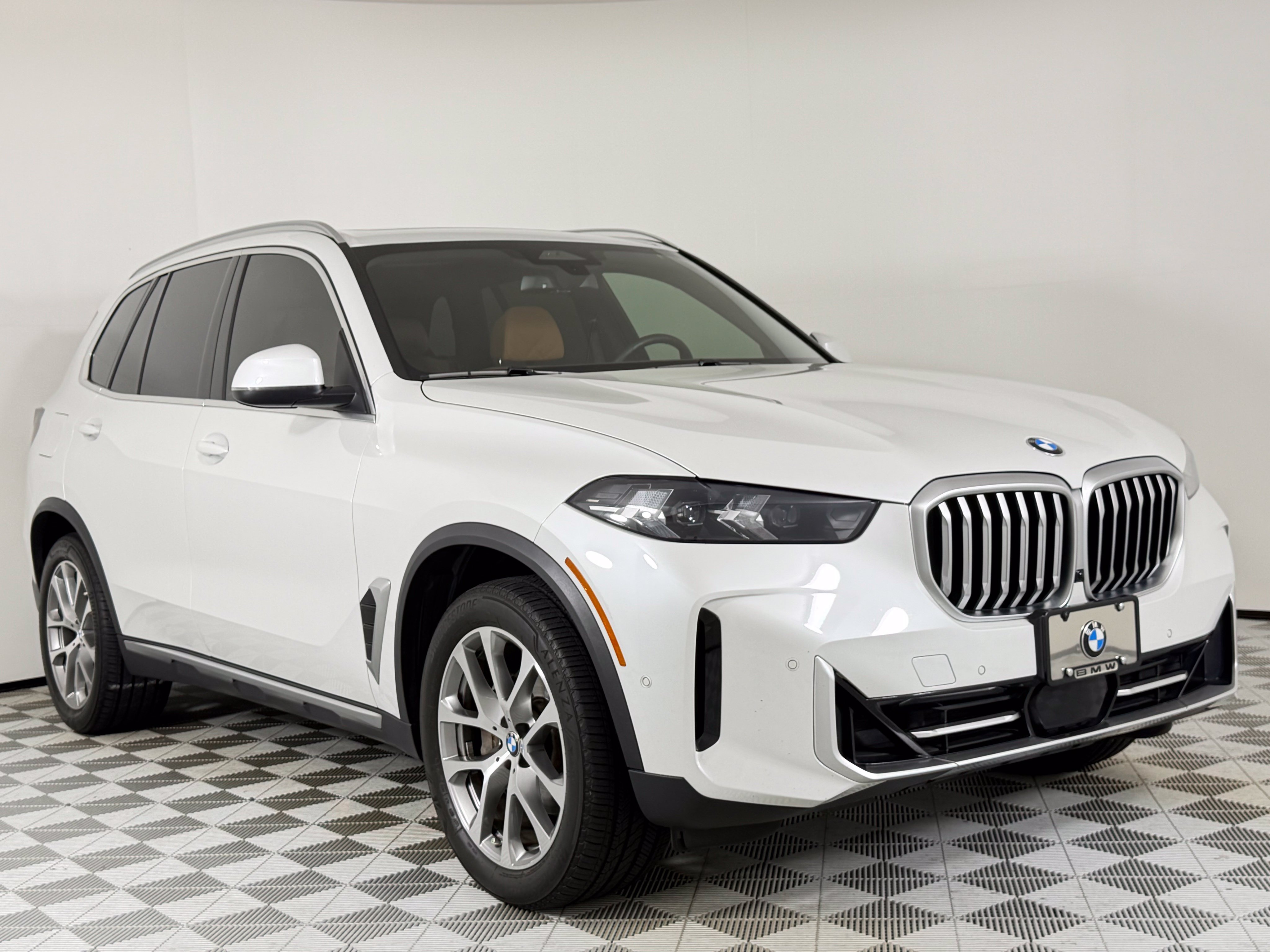 Used 2024 BMW X5 sDrive40i SUV