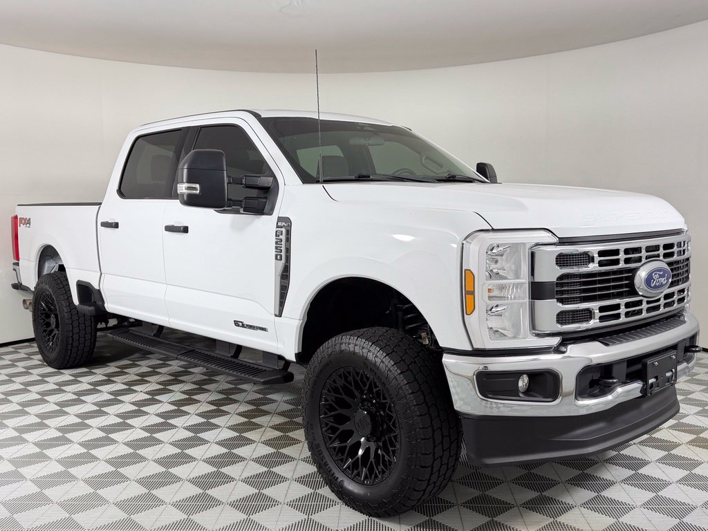 Used 2024 Ford F-250SD XLT Truck
