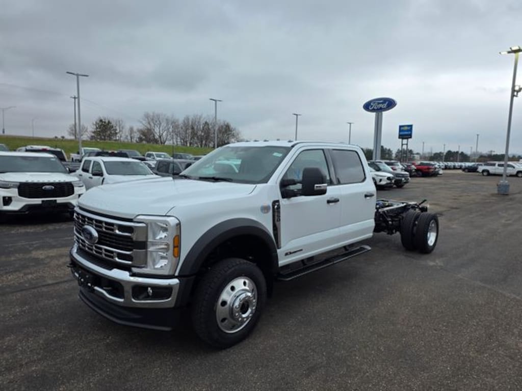 New 2026 Ford F-550SD XLT Chassis