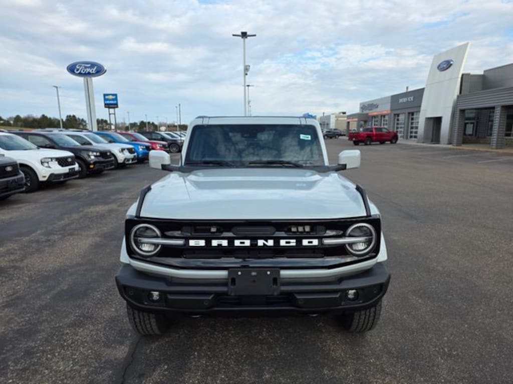 New 2026 Ford Bronco Outer Banks SUV