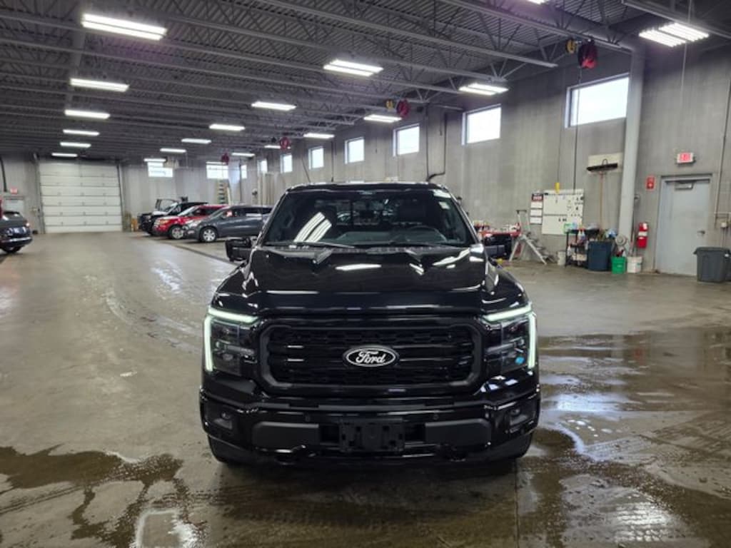 New 2025 Ford F-150 Lariat Truck SuperCrew Cab
