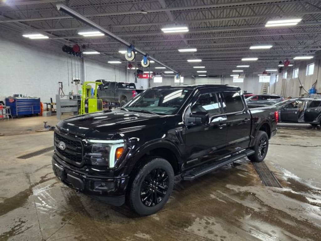 New 2025 Ford F-150 Lariat Truck SuperCrew Cab
