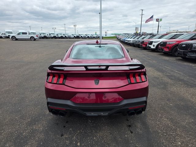 2025 Ford Mustang Dark Horse - Photo 6