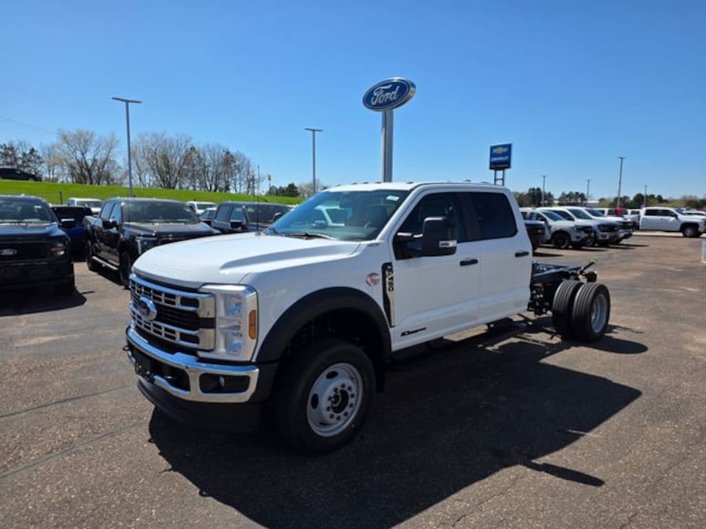 New 2026 Ford F-450 Chassis Truck Crew Cab