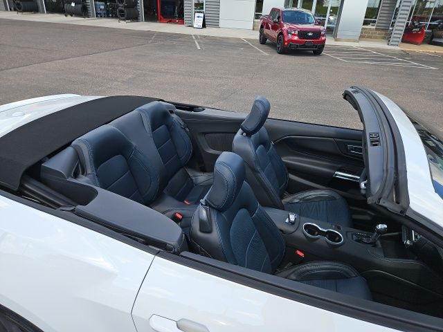 2025 Ford Mustang GT Premium Convertible - Photo 37
