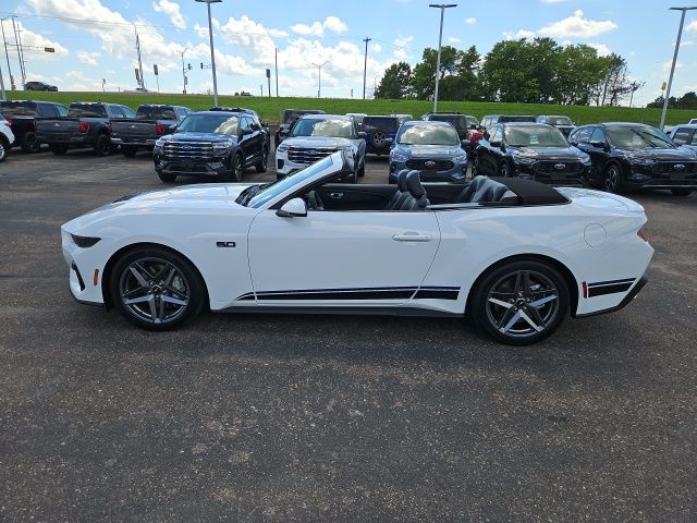 2025 Ford Mustang GT Premium Convertible - Photo 33