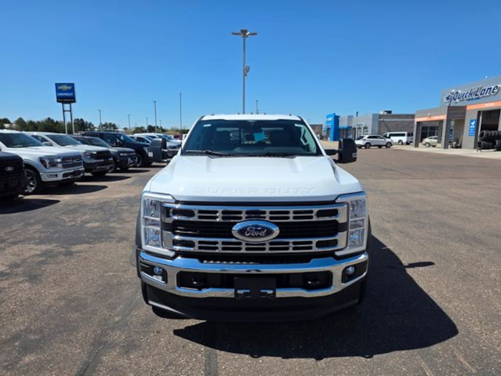 New 2026 Ford F-450 Chassis Truck Crew Cab