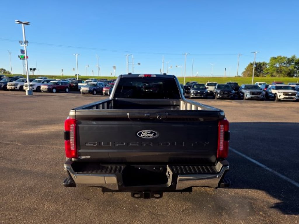 New 2027 Ford F-350 Truck Crew Cab