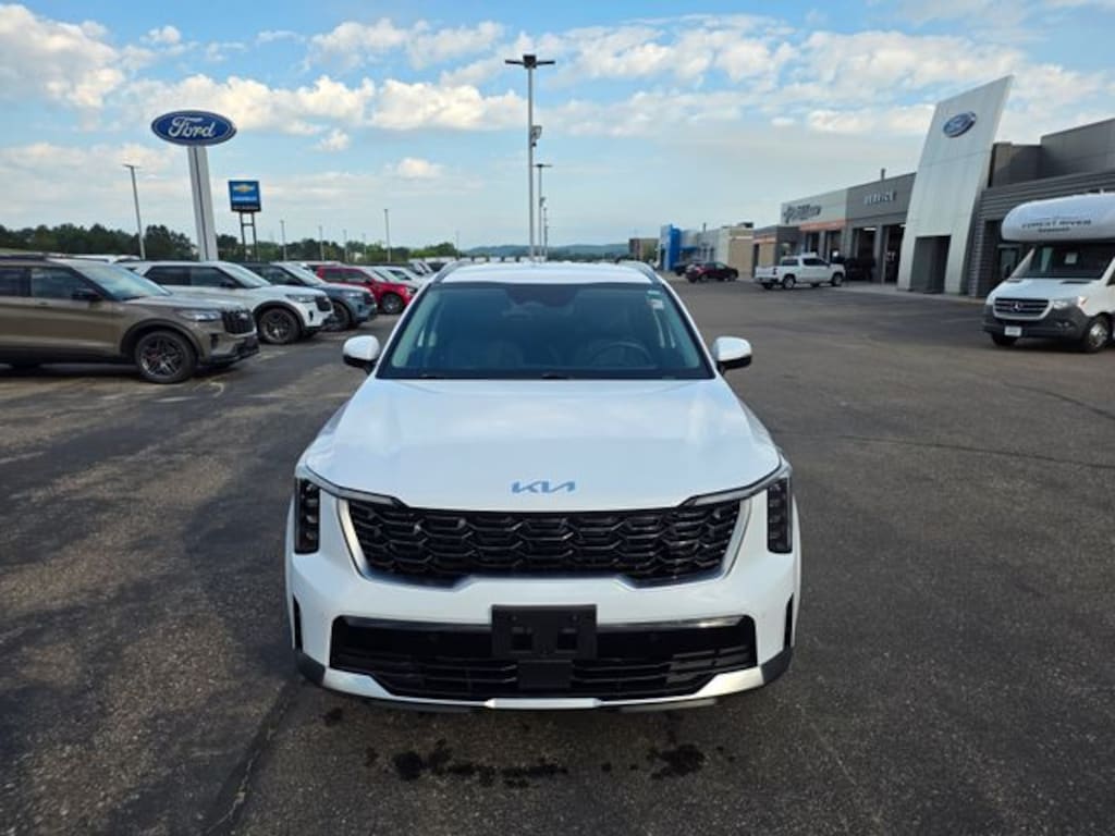 Used 2025 Kia Sorento S SUV