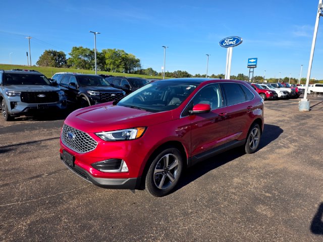 Used 2024 Ford Edge SEL SUV