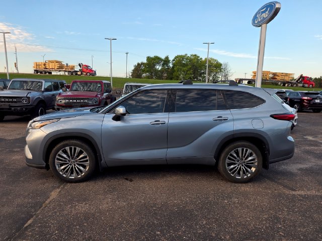 Used 2020 Toyota Highlander Platinum SUV