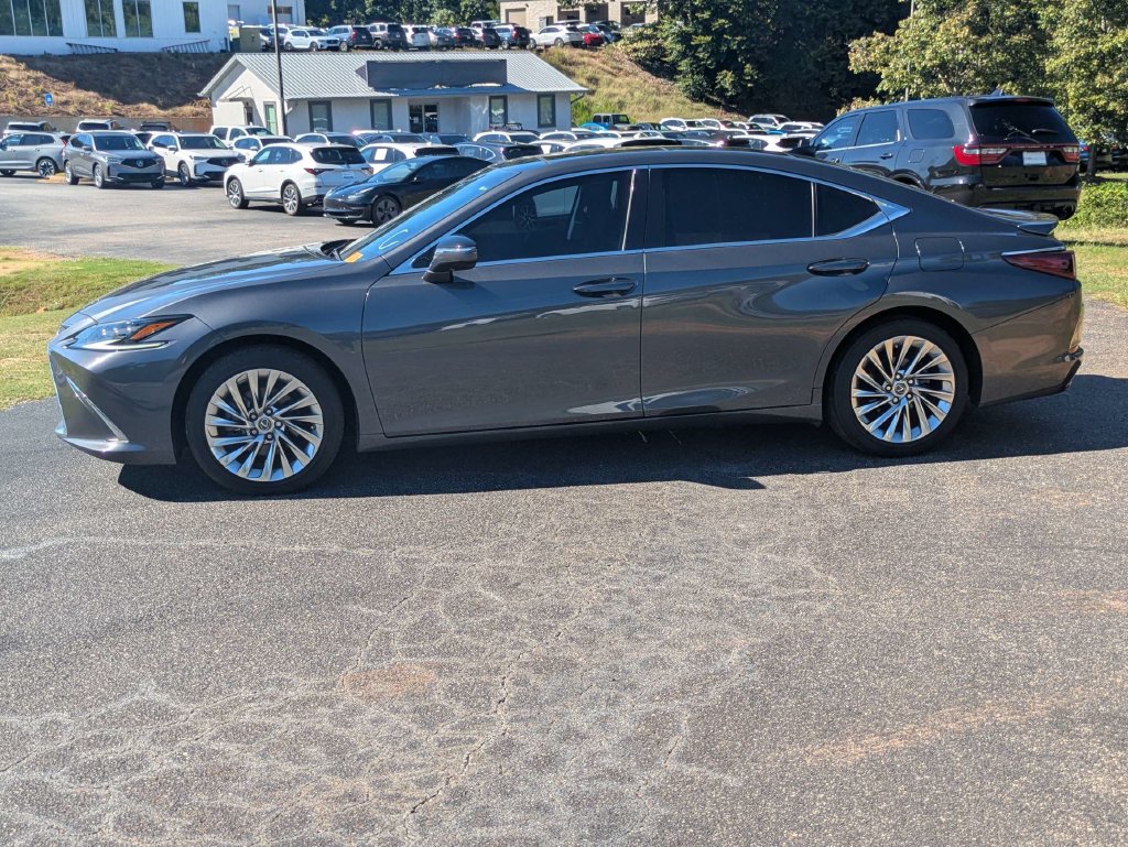 Used 2022 Lexus ES 350 Ultra Luxury Sedan