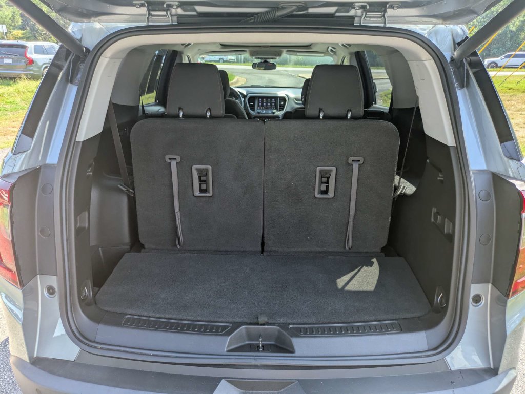 2023 GMC Acadia AT4 - Photo 13