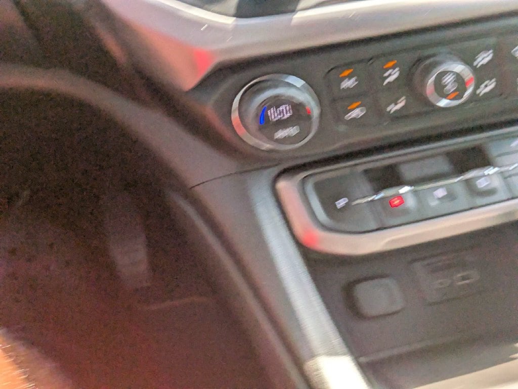 2023 GMC Acadia AT4 - Photo 23