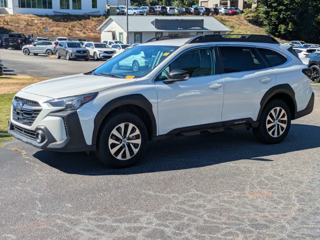 Used 2025 Subaru Outback Premium SUV